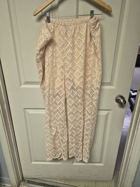 Discreet Cream Crochet Maxi Pants